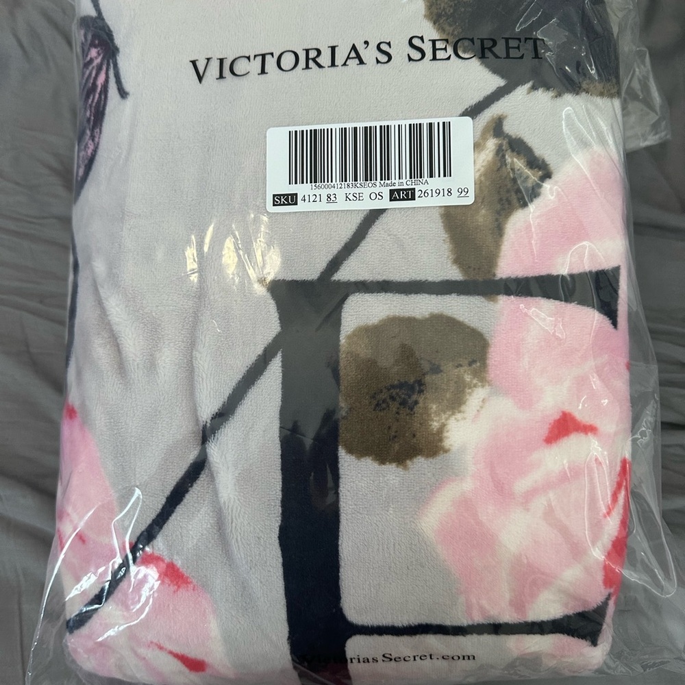 Victoria's Secret Floral Sherpa Blanket